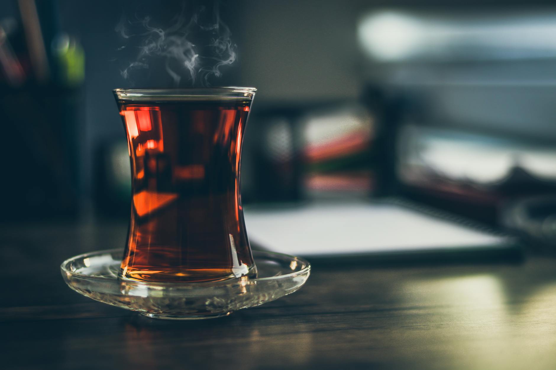 Infusion de cumin pour la digestion en tasse