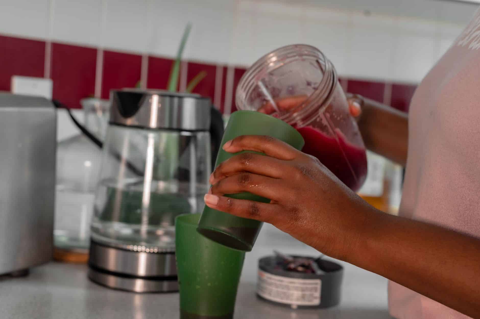 Préparation jus de poire maison au blender sans extracteur
