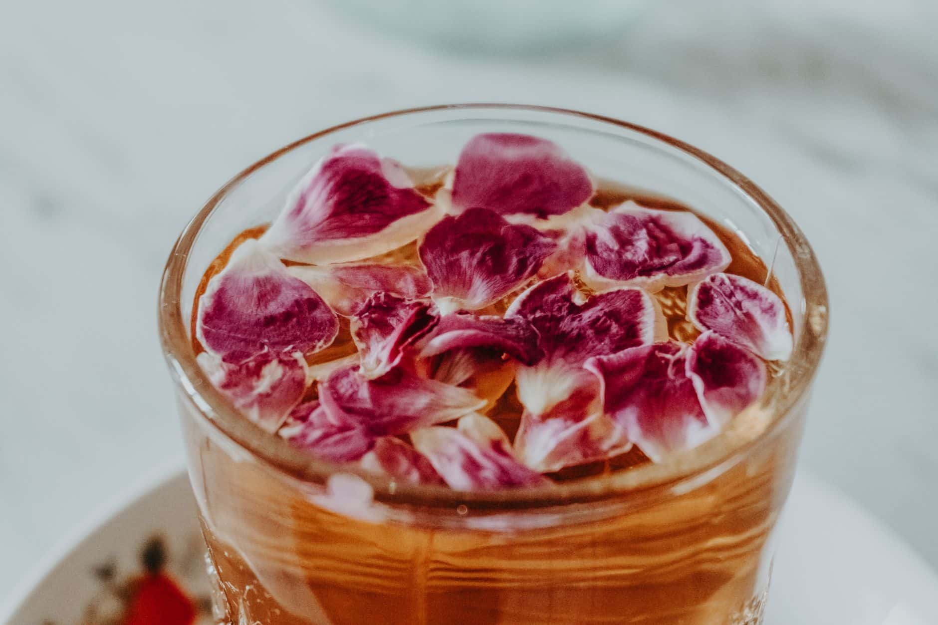 Sélection de boissons diurétiques thé vert et hibiscus